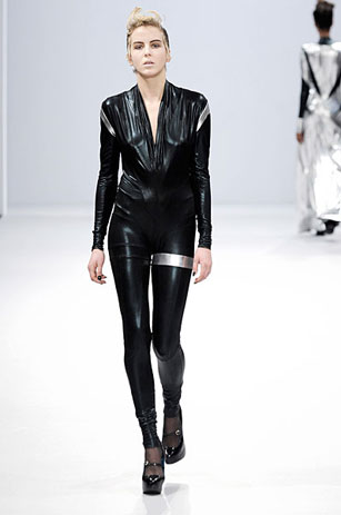 Pam-Hogg-04.jpg